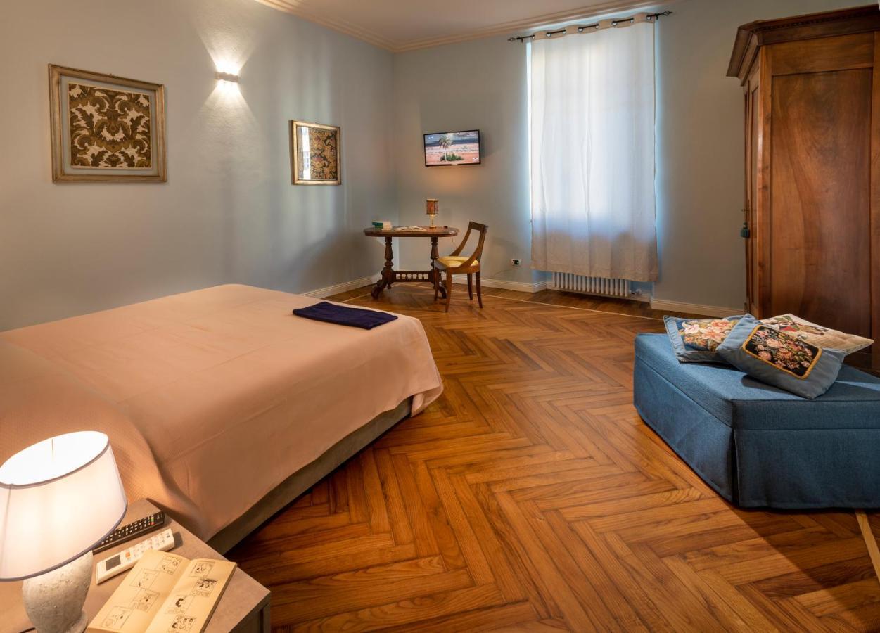 Porte Ad Arco Bed & Breakfast Bra